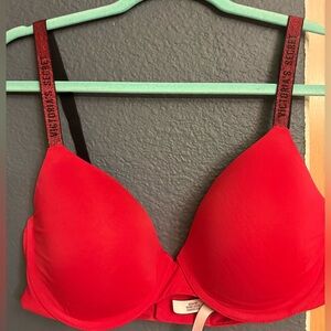 Victoria's Secret  T-Shirt lightly lined Demi Vibrant Red Bra 36D